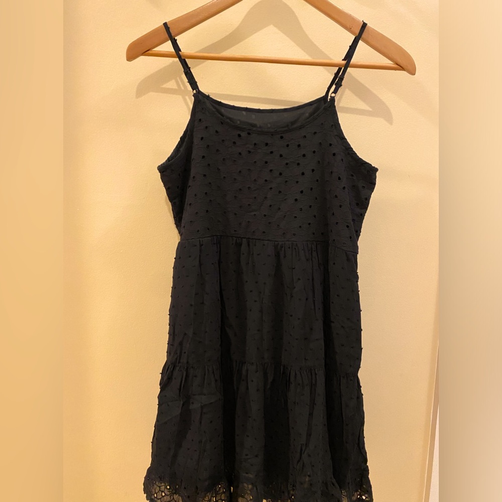 Large 10/12 spaghetti strap dress – black